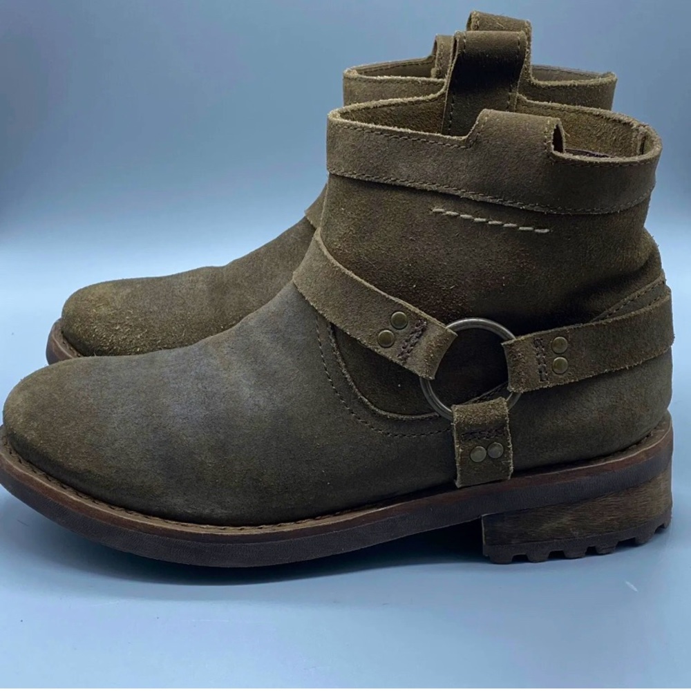 Bussola Suede Harness Moto Pull On Chunky Heel Distressed Ankle Boots Si…